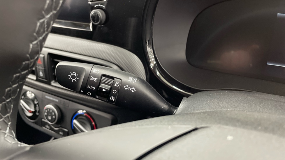 Hyundai i10 1.0 [63] Advance 5dr Auto [Nav] Petrol Hatchback - Image 24
