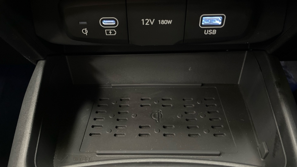 Hyundai i10 1.0 [63] Advance 5dr Auto [Nav] Petrol Hatchback - Image 27