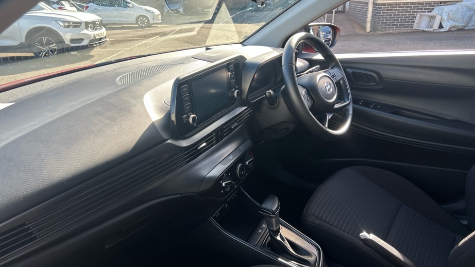 Hyundai i20 1.0T GDi 48V MHD SE Connect 5dr DCT Petrol Hatchback - Image 9