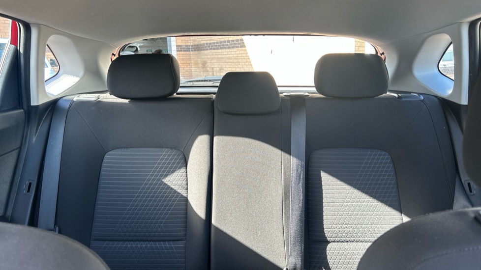 Hyundai i20 1.0T GDi 48V MHD SE Connect 5dr DCT Petrol Hatchback - Image 15