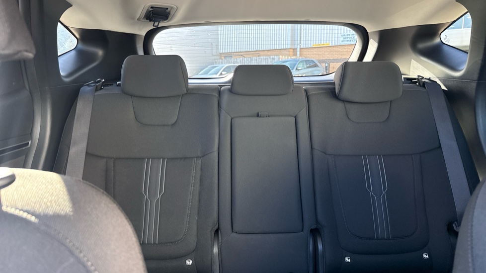 Hyundai TUCSON 1.6 TGDi Premium 5dr 2WD Petrol Estate - Image 15