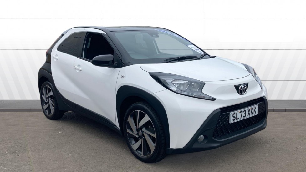 Toyota Aygo X 1.0 VVT-i Edge 5dr Petrol Hatchback - Image 1