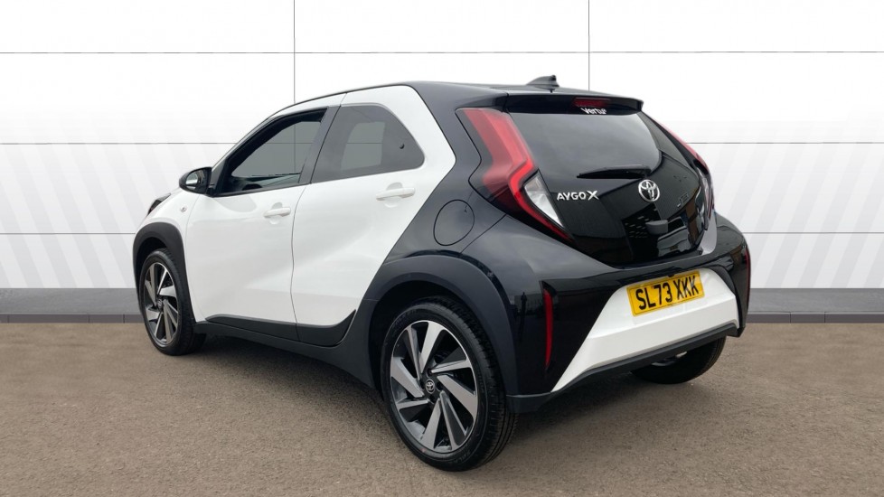 Toyota Aygo X 1.0 VVT-i Edge 5dr Petrol Hatchback - Image 2