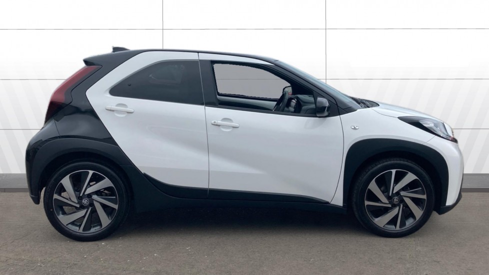 Toyota Aygo X 1.0 VVT-i Edge 5dr Petrol Hatchback - Image 5