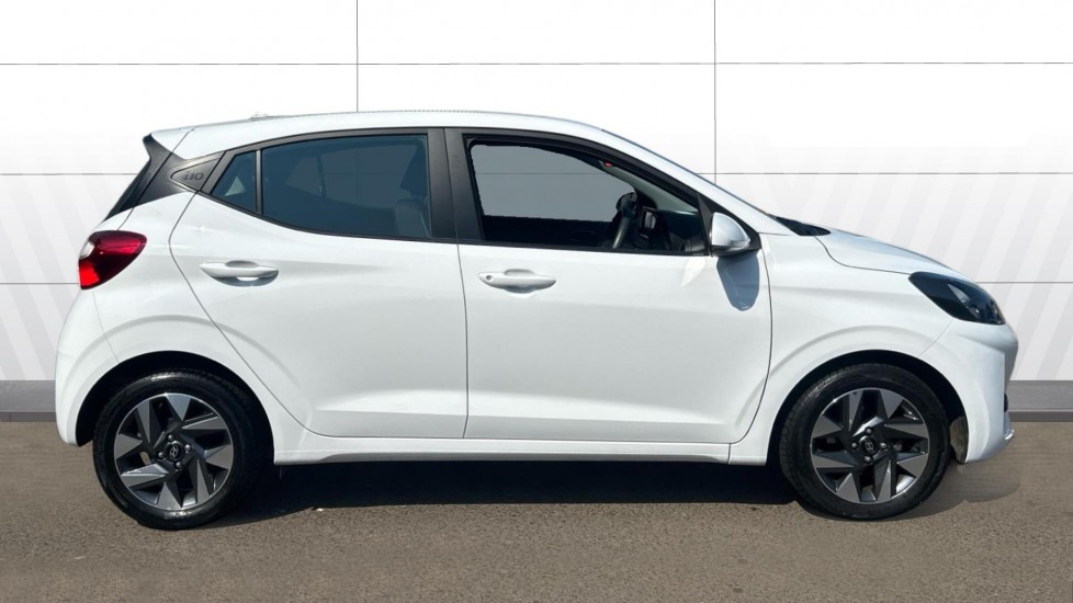 Hyundai i10 1.0 [63] Advance 5dr [Nav] Petrol Hatchback - Image 5