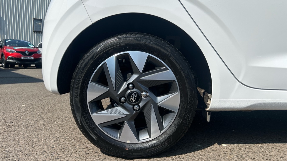 Hyundai i10 1.0 [63] Advance 5dr [Nav] Petrol Hatchback - Image 7