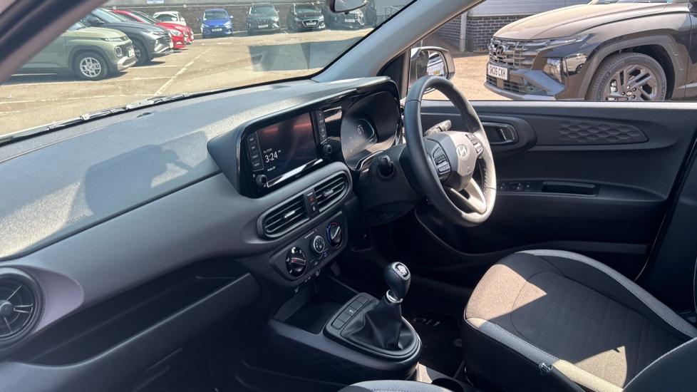 Hyundai i10 1.0 [63] Advance 5dr [Nav] Petrol Hatchback - Image 9