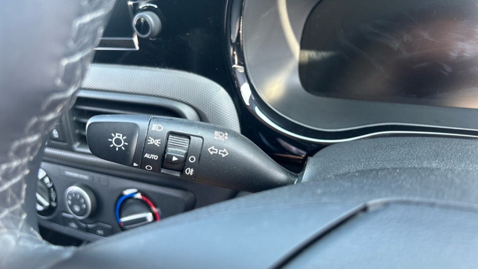 Hyundai i10 1.0 [63] Advance 5dr [Nav] Petrol Hatchback - Image 26