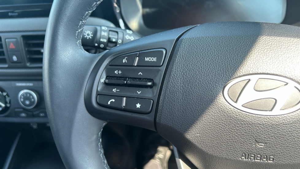 Hyundai i10 1.0 [63] Advance 5dr [Nav] Petrol Hatchback - Image 27