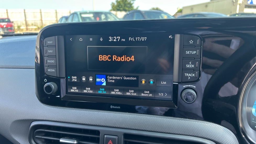 Hyundai i10 1.0 [63] Advance 5dr [Nav] Petrol Hatchback - Image 34
