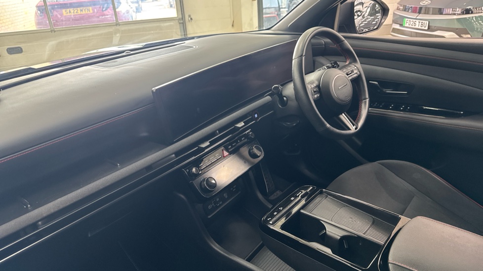 Hyundai TUCSON 1.6T Hybrid N Line 5dr Auto Hybrid Estate - Image 9