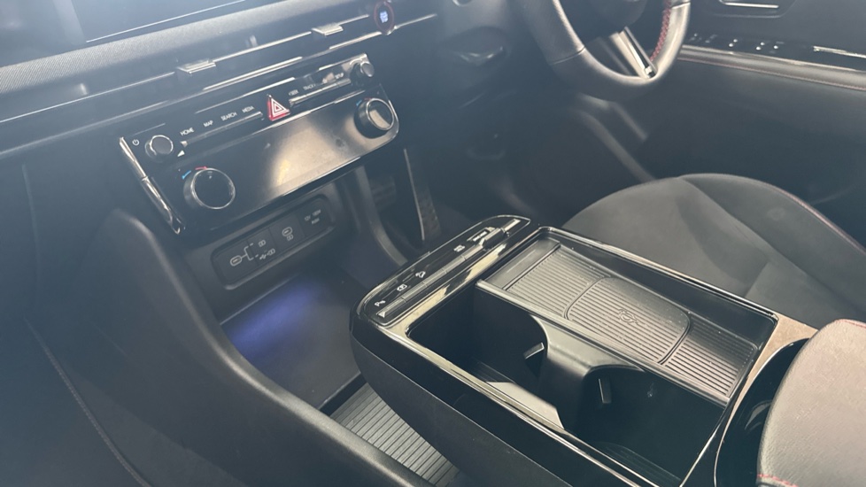 Hyundai TUCSON 1.6T Hybrid N Line 5dr Auto Hybrid Estate - Image 13
