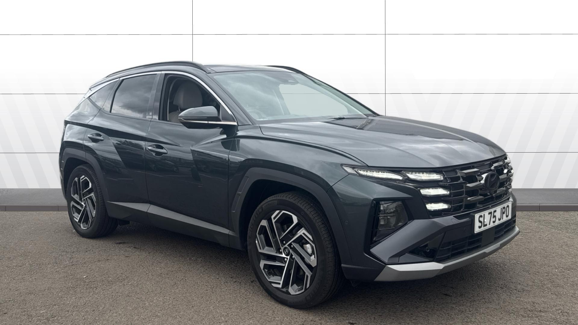 Hyundai Tucson listing photo