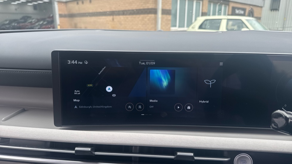 Hyundai TUCSON 1.6T Hybrid Ultimate 5dr Auto Hybrid Estate - Image 12