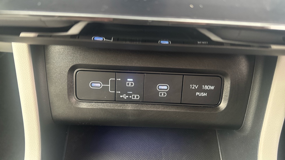 Hyundai TUCSON 1.6T Hybrid Ultimate 5dr Auto Hybrid Estate - Image 22