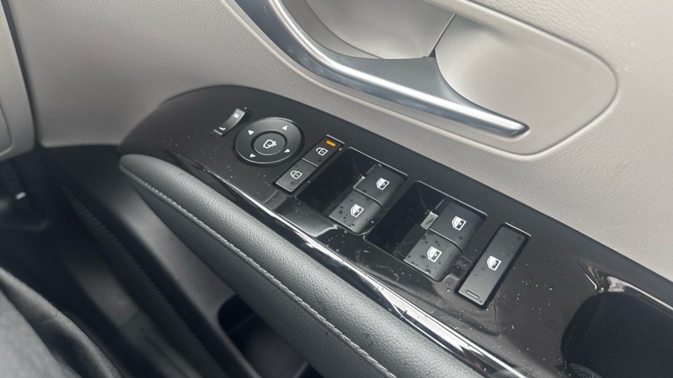 Hyundai TUCSON 1.6T Hybrid Ultimate 5dr Auto Hybrid Estate - Image 33