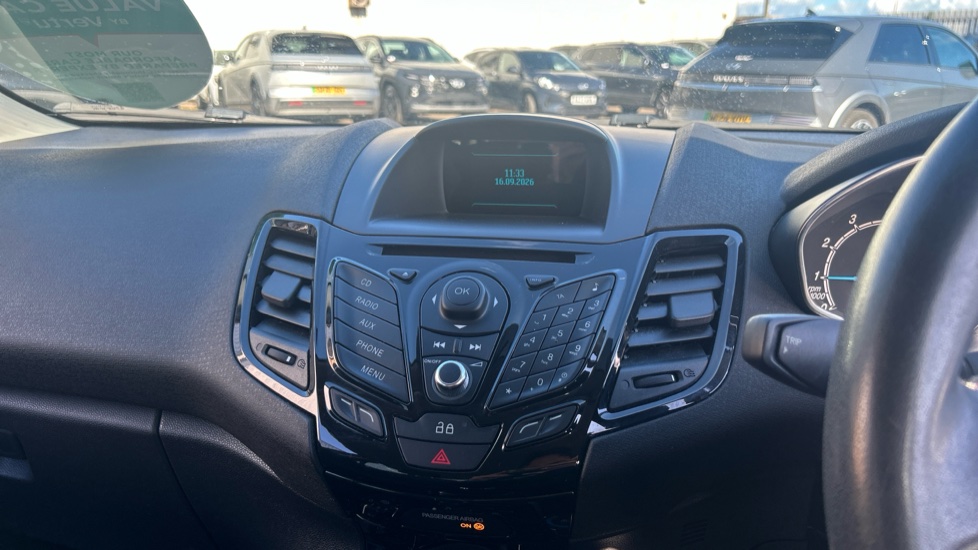 Ford Fiesta 1.0 EcoBoost Zetec 5dr Petrol Hatchback - Image 12