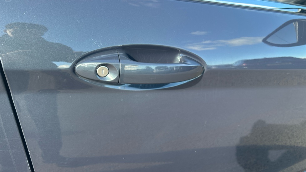 Ford Fiesta 1.0 EcoBoost Zetec 5dr Petrol Hatchback - Image 33