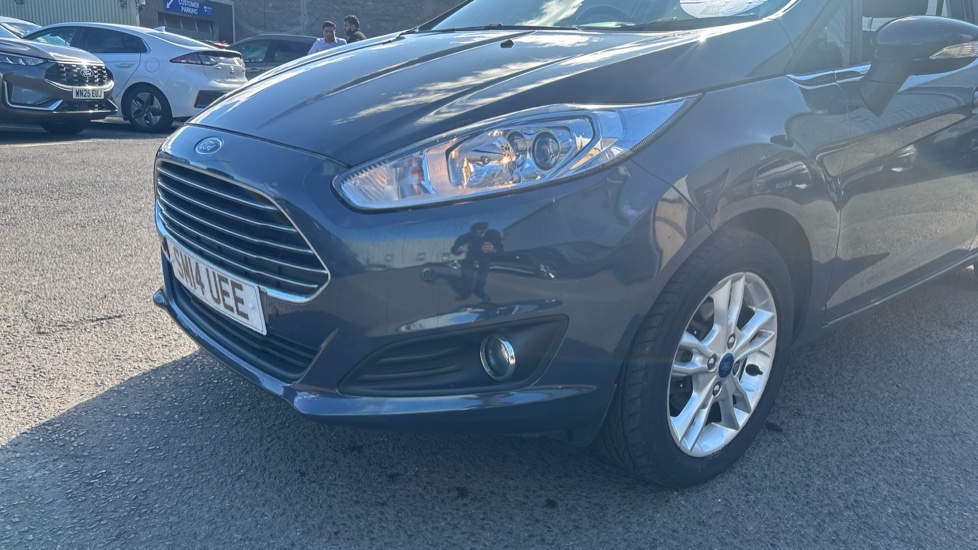 Ford Fiesta 1.0 EcoBoost Zetec 5dr Petrol Hatchback - Image 35