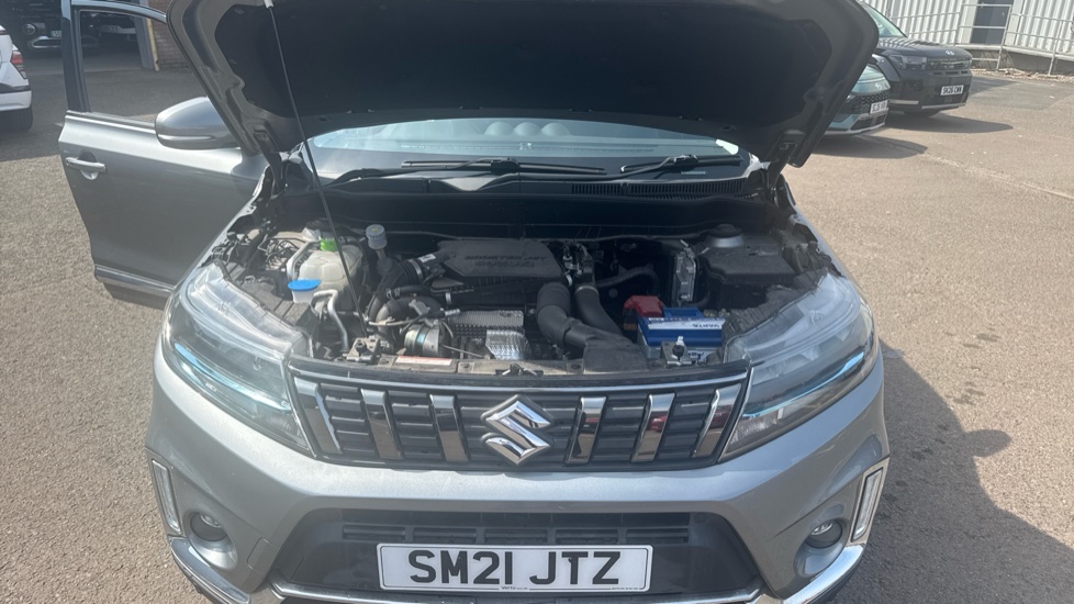 Suzuki Vitara 1.4 Boosterjet 48V Hybrid SZ5 ALLGRIP 5dr Petrol Estate - Image 8