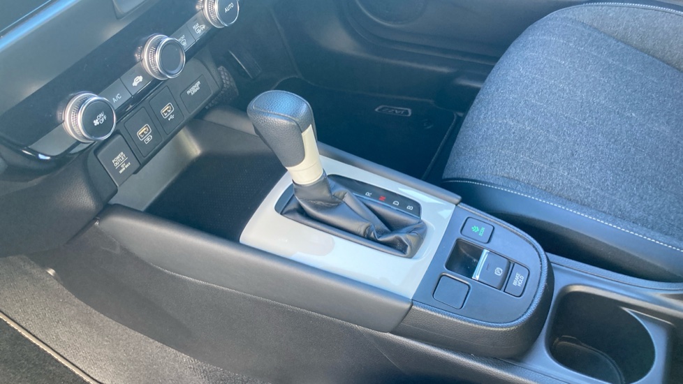 Honda Jazz 1.5 i-MMD Hybrid SR 5dr eCVT Hybrid Hatchback - Image 13