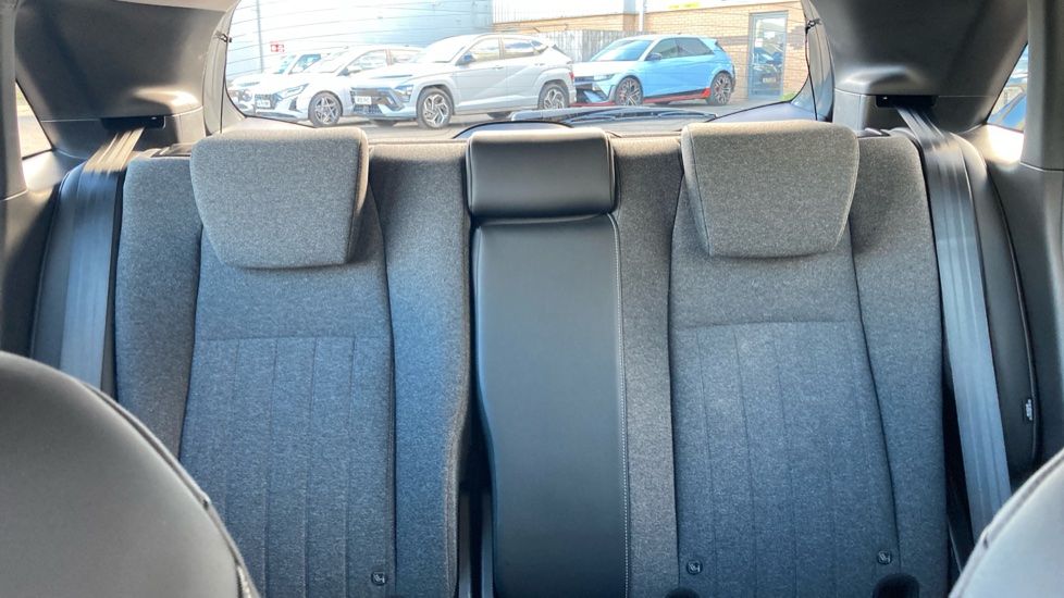 Honda Jazz 1.5 i-MMD Hybrid SR 5dr eCVT Hybrid Hatchback - Image 15