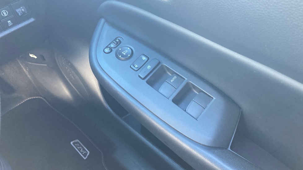 Honda Jazz 1.5 i-MMD Hybrid SR 5dr eCVT Hybrid Hatchback - Image 27