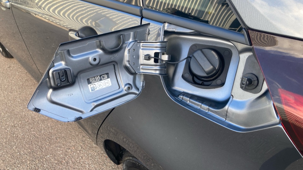 Honda Jazz 1.5 i-MMD Hybrid SR 5dr eCVT Hybrid Hatchback - Image 38