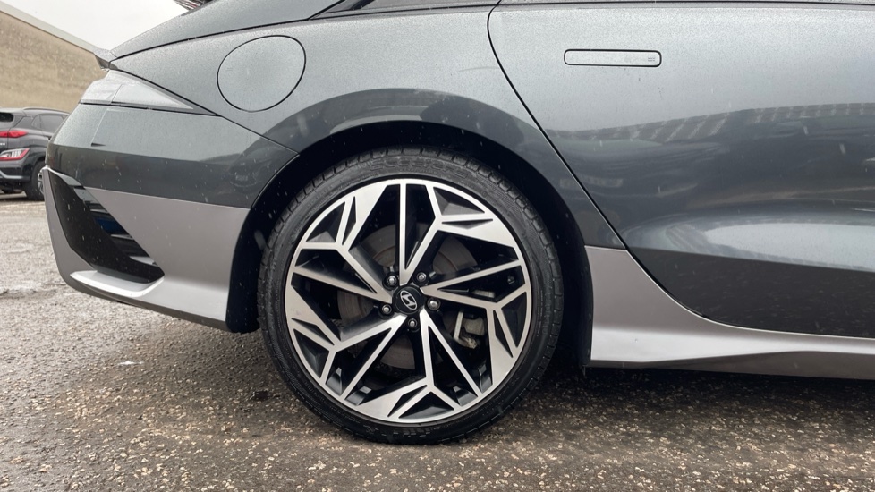 Hyundai IONIQ 6 168kW Premium 77kWh 4dr Auto Electric Saloon - Image 7