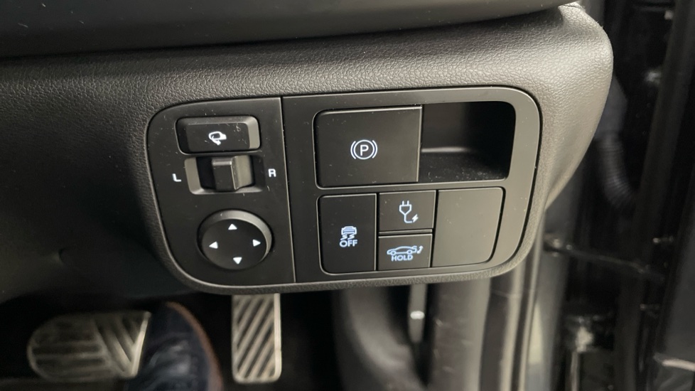 Hyundai IONIQ 6 168kW Premium 77kWh 4dr Auto Electric Saloon - Image 26