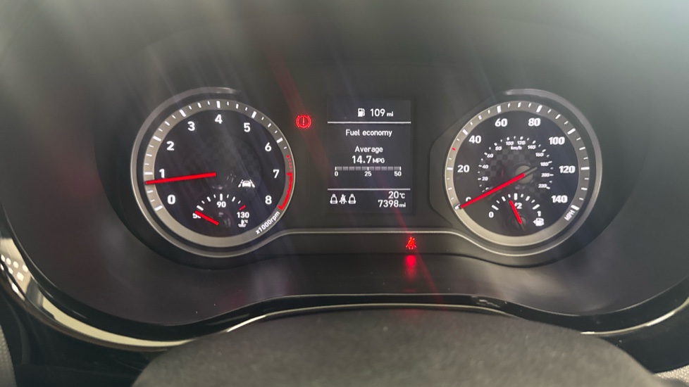 Hyundai i10 1.2 MPi SE Connect 5dr Petrol Hatchback - Image 18