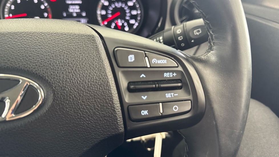Hyundai i10 1.2 MPi SE Connect 5dr Petrol Hatchback - Image 30