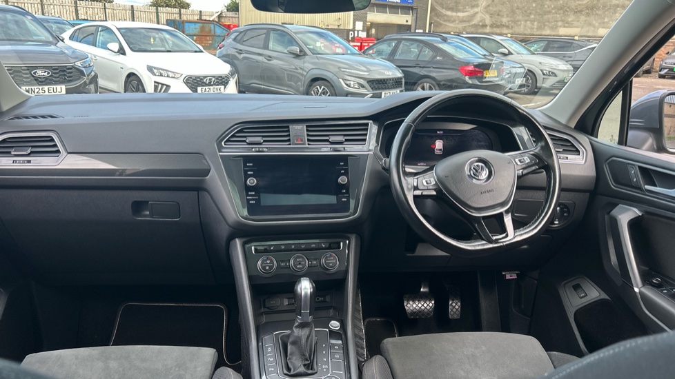 Volkswagen Tiguan Allspace 2.0 TDI 4Motion SEL 5dr DSG Diesel Estate - Image 10