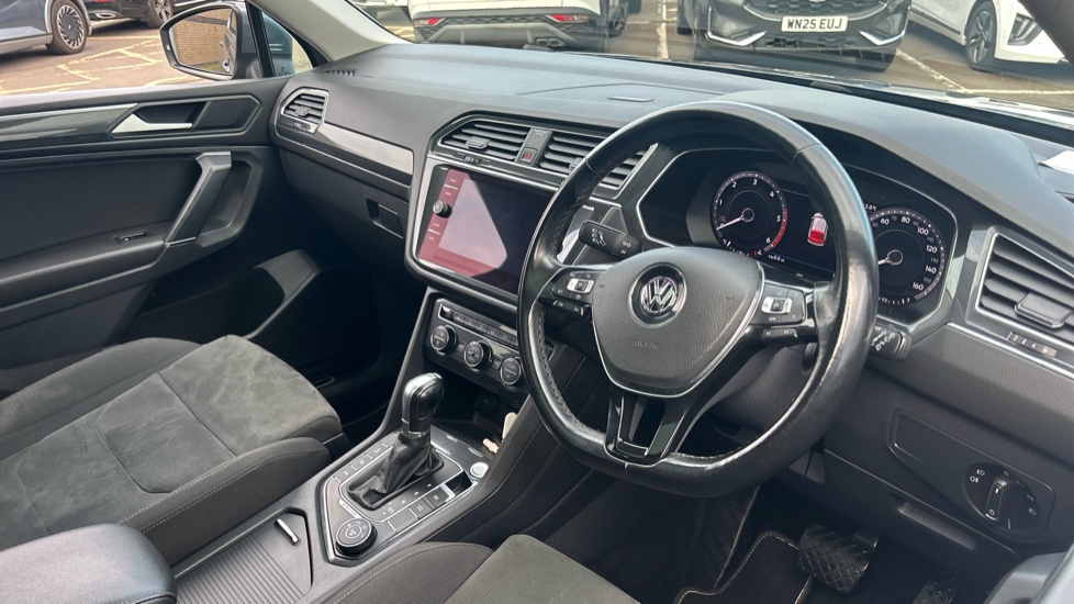 Volkswagen Tiguan Allspace 2.0 TDI 4Motion SEL 5dr DSG Diesel Estate - Image 11