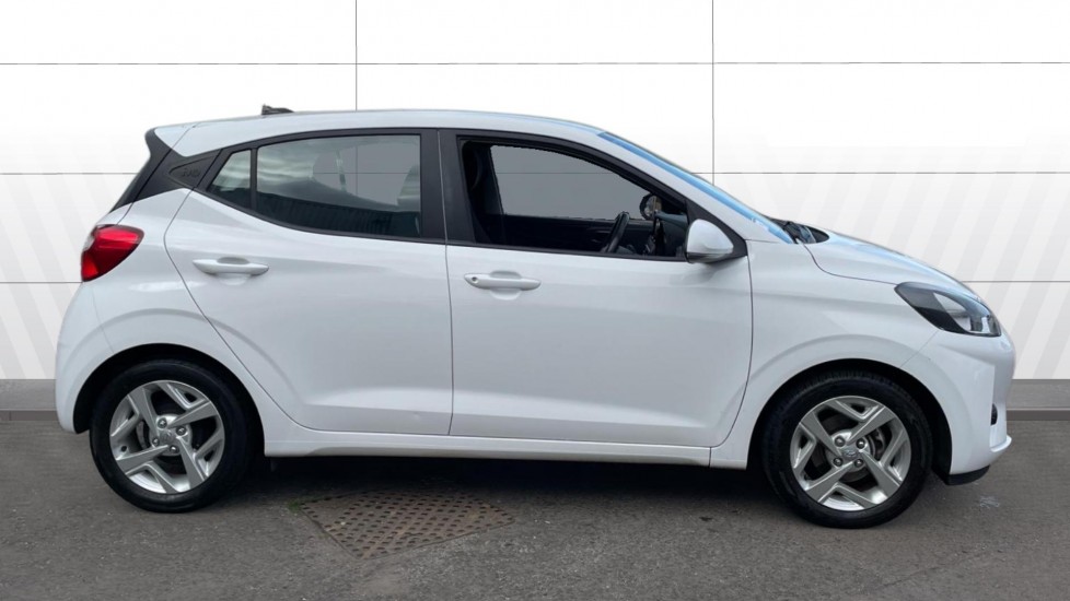 Hyundai i10 1.0 MPi SE Connect 5dr Petrol Hatchback - Image 5
