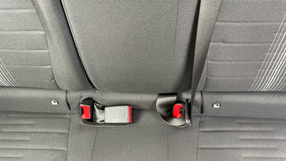 Hyundai i10 1.0 MPi SE Connect 5dr Petrol Hatchback - Image 17