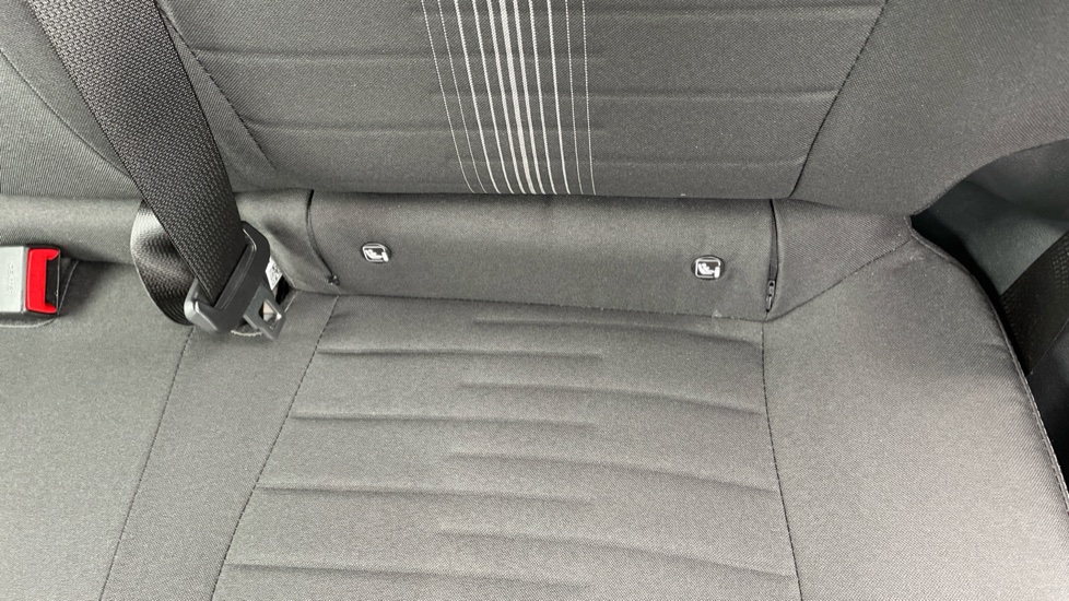 Hyundai i10 1.0 MPi SE Connect 5dr Petrol Hatchback - Image 38