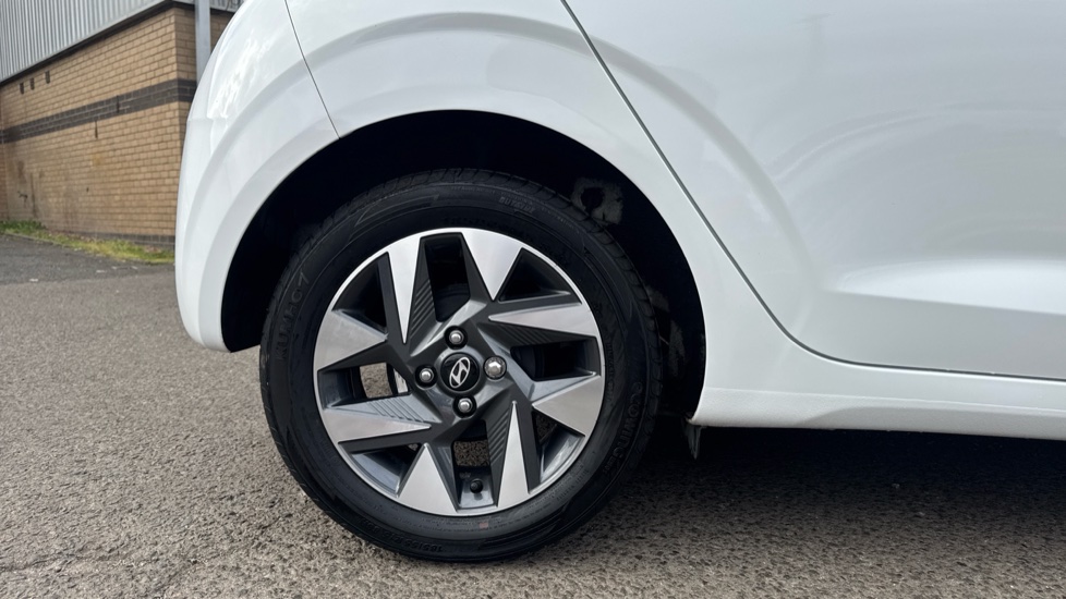 Hyundai i10 1.0 [63] Advance 5dr [Nav] Petrol Hatchback - Image 7