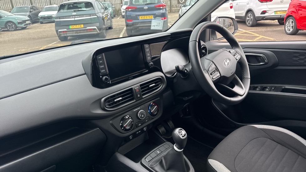 Hyundai i10 1.0 [63] Advance 5dr [Nav] Petrol Hatchback - Image 9