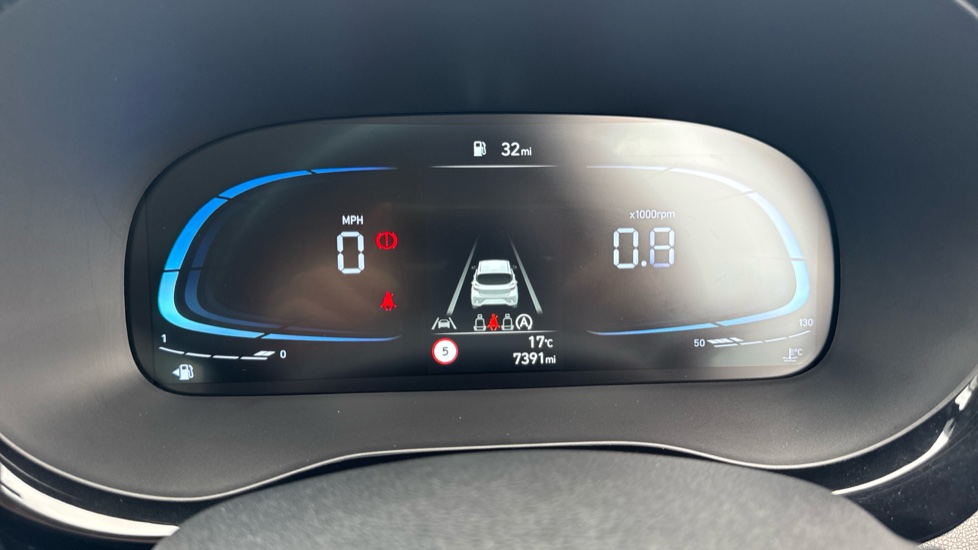Hyundai i10 1.0 [63] Advance 5dr [Nav] Petrol Hatchback - Image 18
