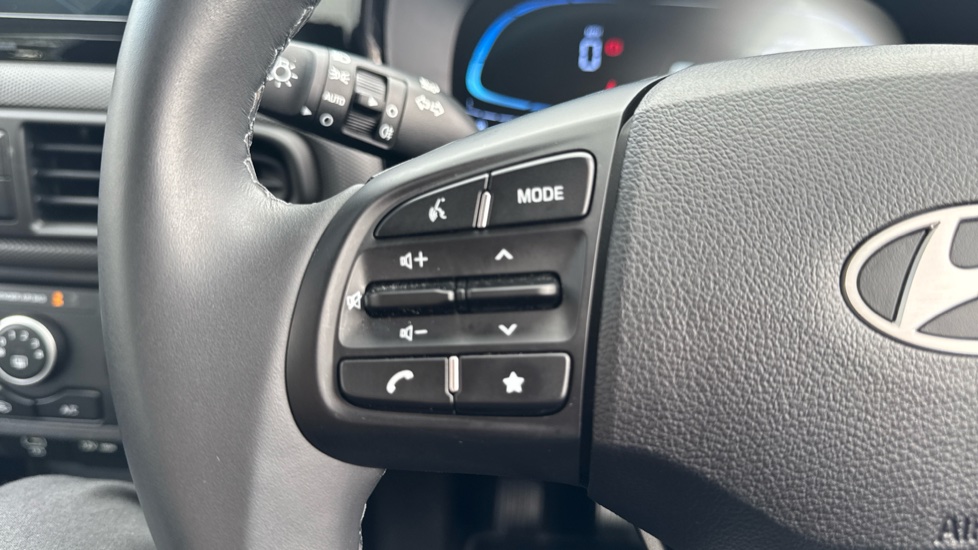 Hyundai i10 1.0 [63] Advance 5dr [Nav] Petrol Hatchback - Image 21