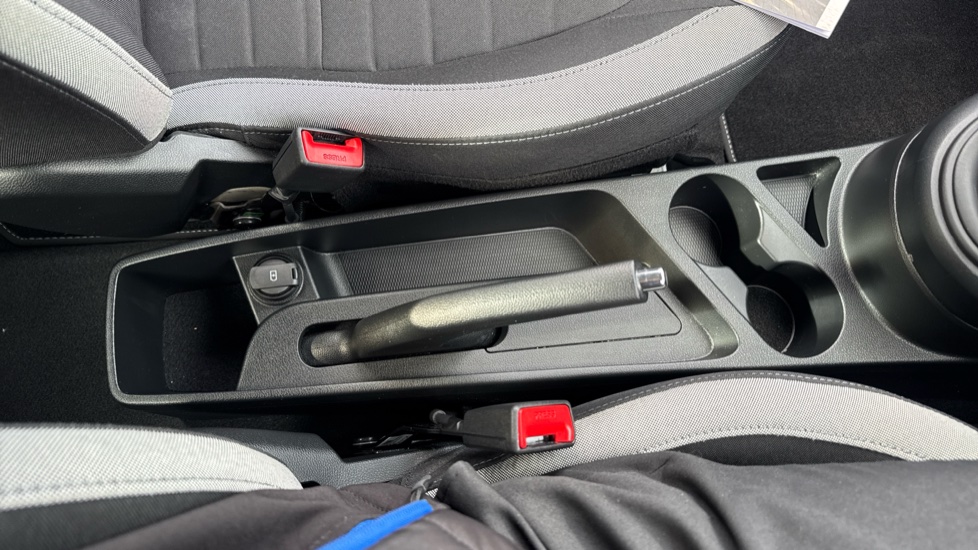 Hyundai i10 1.0 [63] Advance 5dr [Nav] Petrol Hatchback - Image 32
