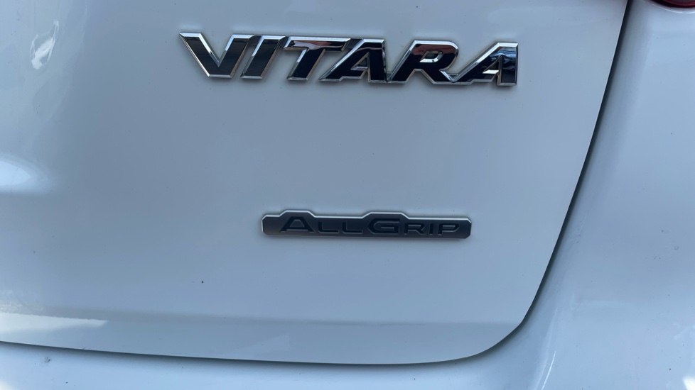 Suzuki Vitara 1.4 Boosterjet SZ5 ALLGRIP 5dr Petrol Estate - Image 48