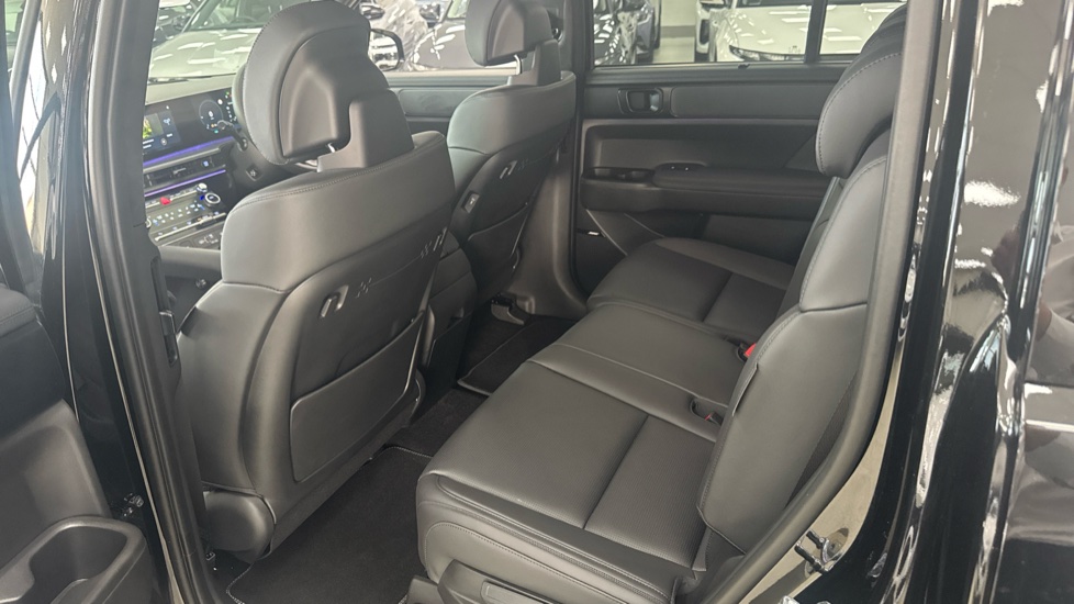 Hyundai SANTA FE 1.6 TGDi 239 Hybrid Calligraphy 5dr 4WD Auto Hybrid Estate - Image 16