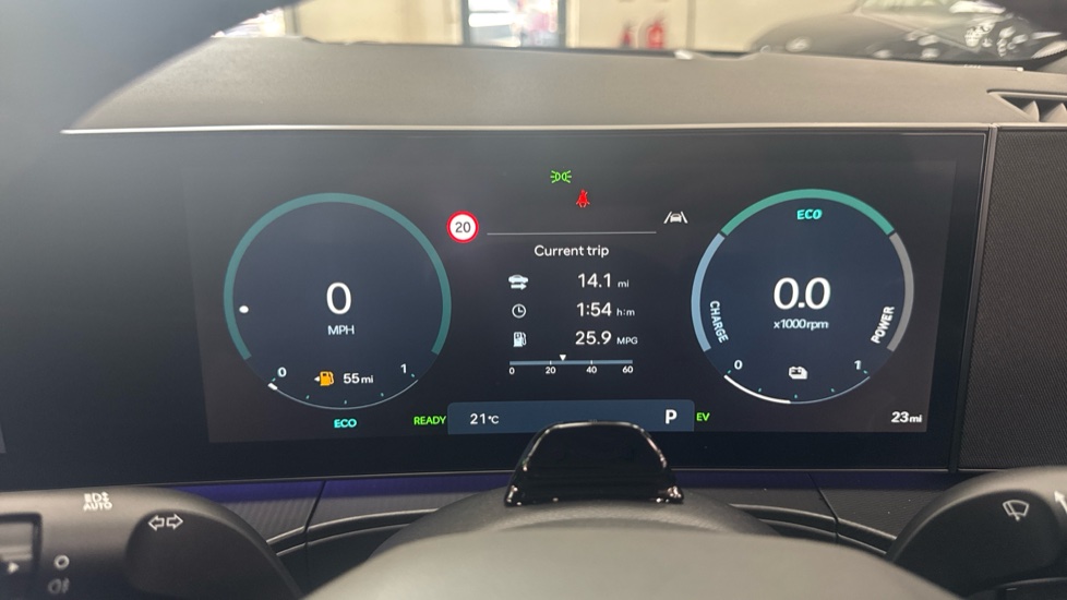 Hyundai SANTA FE 1.6 TGDi 239 Hybrid Calligraphy 5dr 4WD Auto Hybrid Estate - Image 18