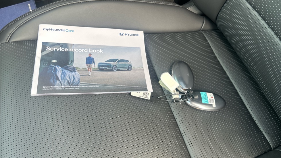 Hyundai SANTA FE 1.6 TGDi 239 Hybrid Calligraphy 5dr 4WD Auto Hybrid Estate - Image 19