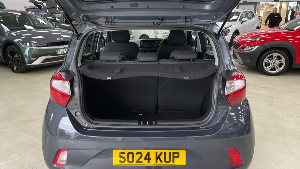Hyundai i10 1.0 [63] Advance 5dr Auto [Nav] Petrol Hatchback - Image 4