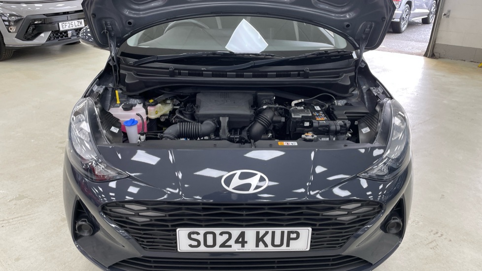 Hyundai i10 1.0 [63] Advance 5dr Auto [Nav] Petrol Hatchback - Image 8