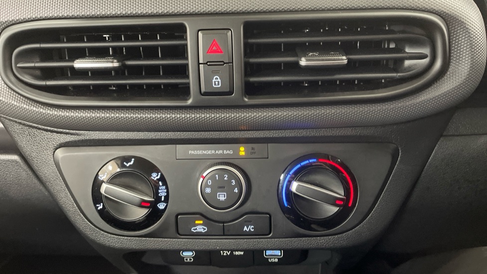 Hyundai i10 1.0 [63] Advance 5dr Auto [Nav] Petrol Hatchback - Image 27