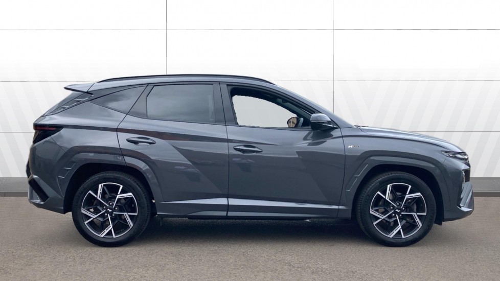 Hyundai TUCSON 1.6T 48V MHD N Line 5dr DCT Petrol Estate - Image 5